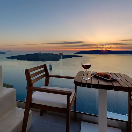 Iriana Suites ฟิรา ภายนอก รูปภาพ