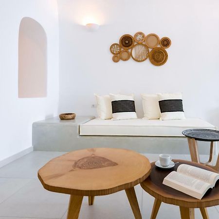 Iriana Suites ฟิรา ภายนอก รูปภาพ