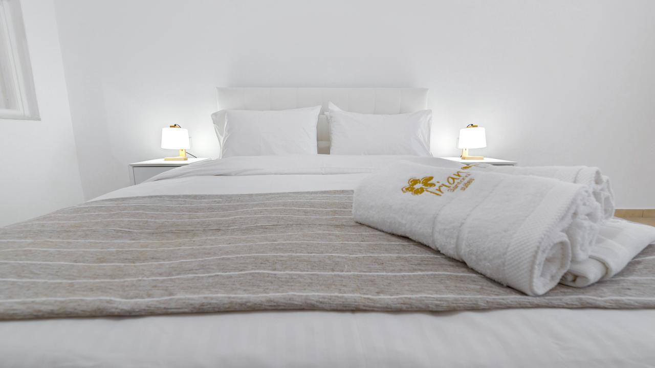 Iriana Suites ฟิรา ภายนอก รูปภาพ