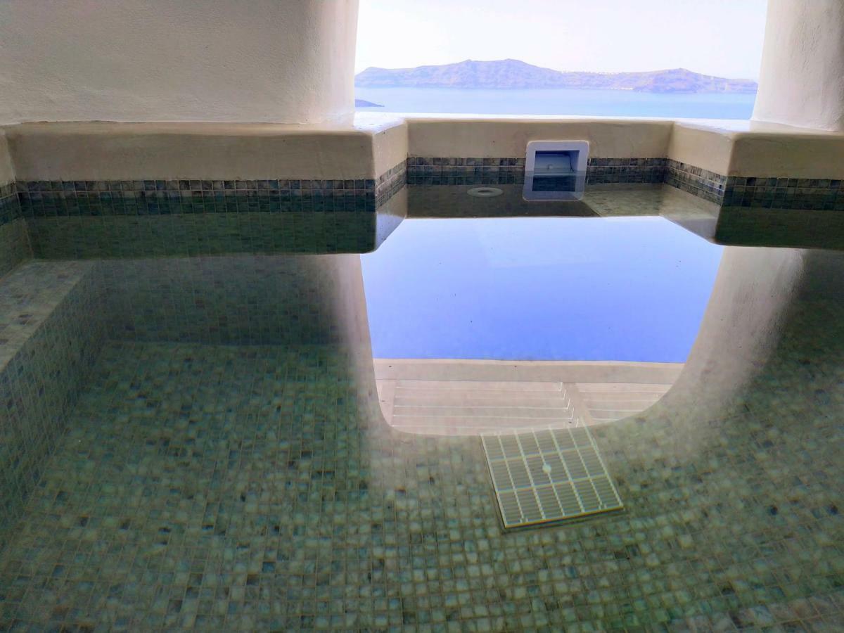 Iriana Suites ฟิรา ภายนอก รูปภาพ