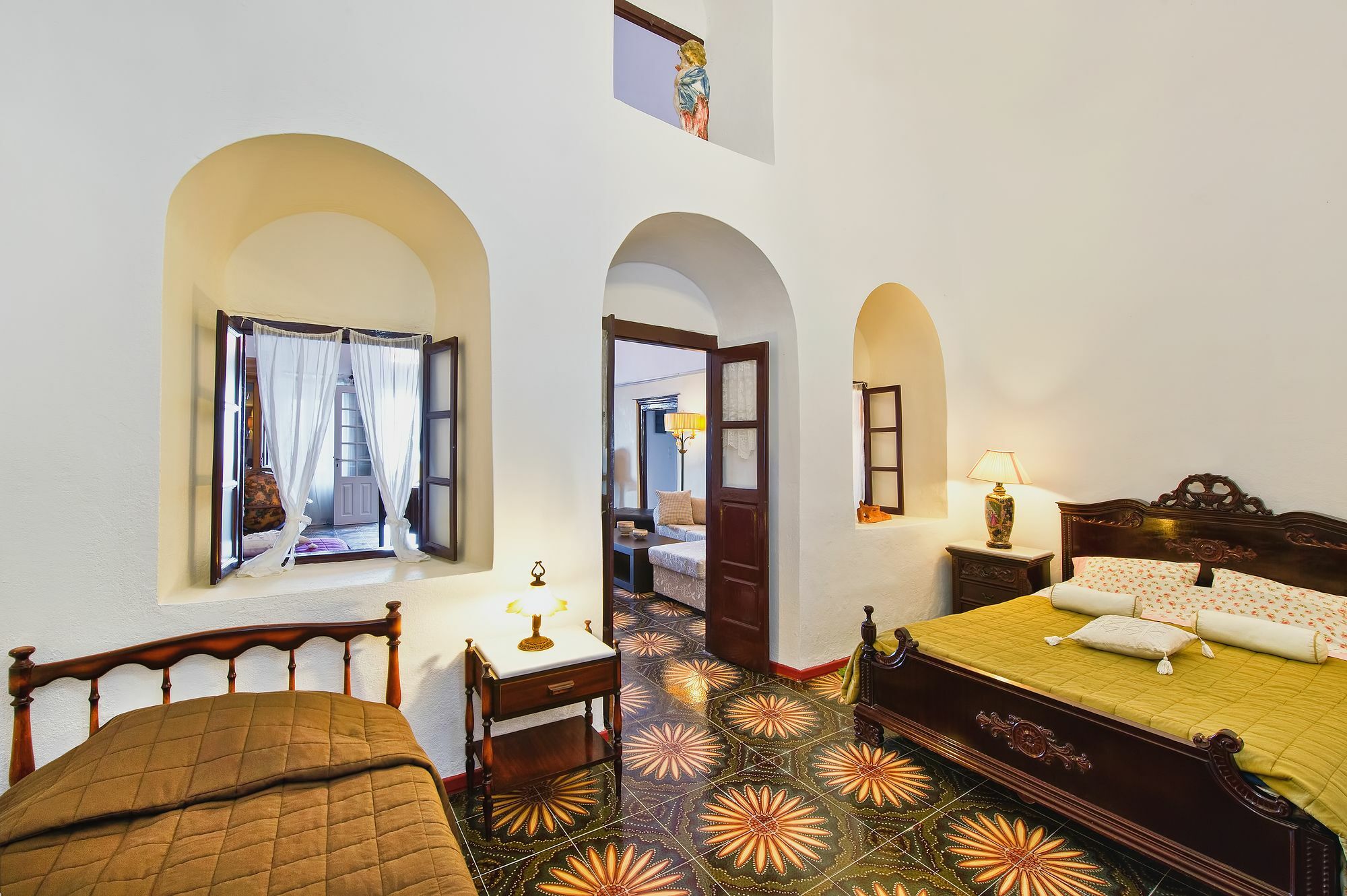 Iriana Suites ฟิรา ภายนอก รูปภาพ